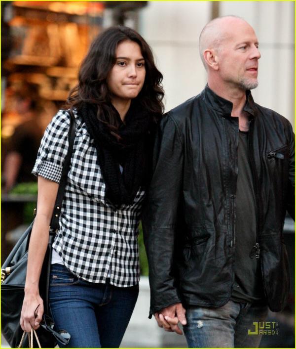 Новая любовь лысого орешка