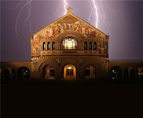 Божа кара настигла злодія прямо на порозі церкви