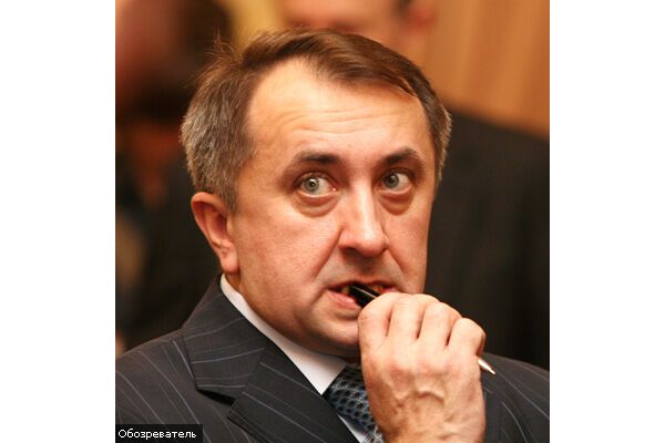 Кабмин разберётся с долларом в считанные дни