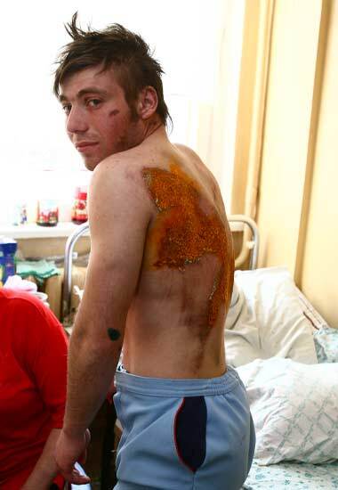 Маршрутка 200 метров волокла пассажира по асфальту