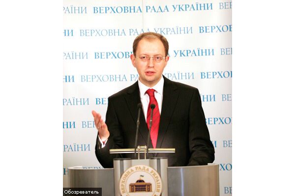 Спікер замотався і вимагає допомоги