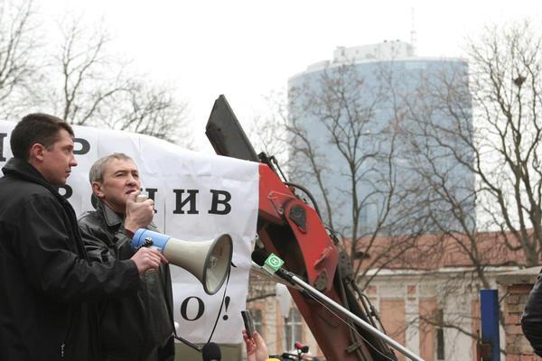 Активисты ранили охранника Черновецкого