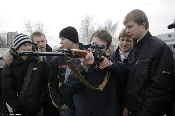 Школярів забрали в справжню армію. На один день