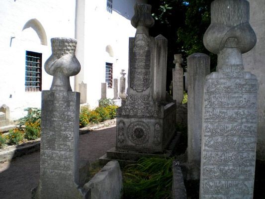 В Крыму разнесли мусульманское кладбище