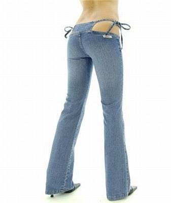 Стринго-джинсы. Новый писк женской моды. Купите такие?