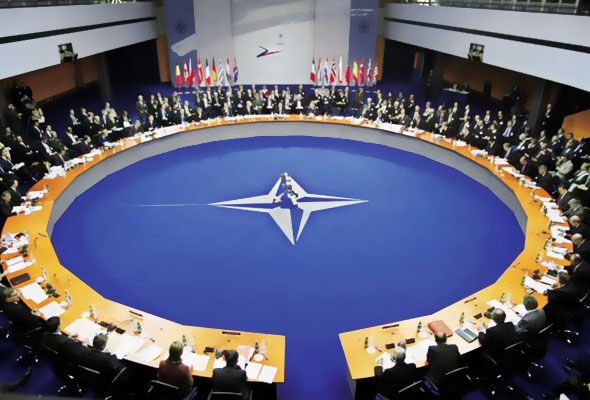 Украина войдет в НАТО только через референдум
