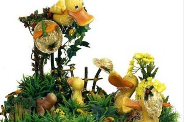 Світло і радість: як прикрасити пасхальний стіл