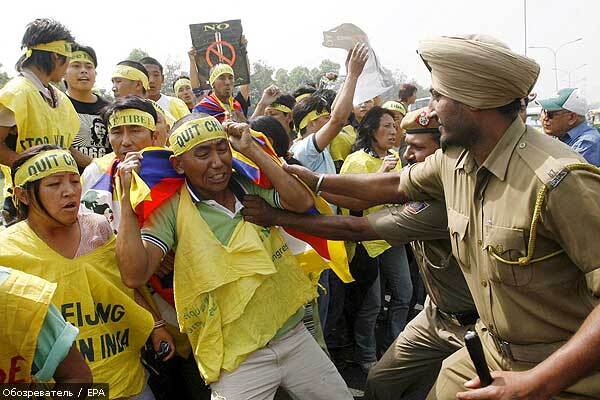 Естафета олімпійського вогню перетворилася на спецоперацію