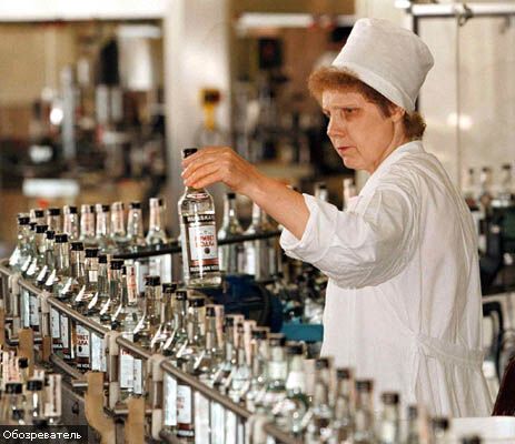 Бутылка водки подорожает летом на 5 - 7 грн