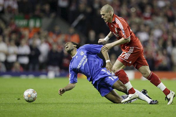 Защитник "Ливерпуля" спас команду Абрамовича