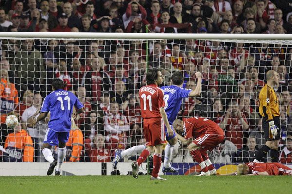 Защитник "Ливерпуля" спас команду Абрамовича