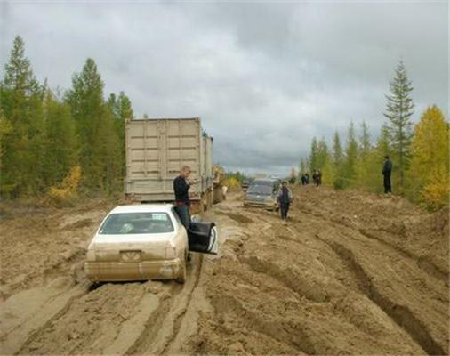 Фотографуй дурня, розвантажити дороги. Тепер дурні Харкова