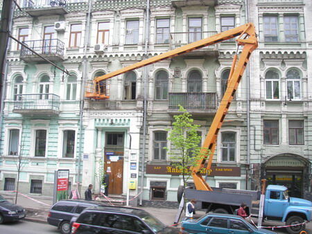 Прохожие стали жертвами киевских "террористов"