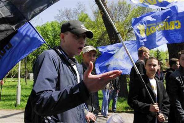 У Луганську побилися через УПА