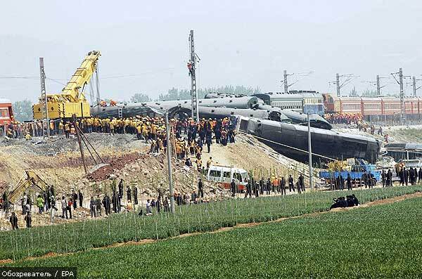 Крах поїздів у Китаї: 66 загиблих
