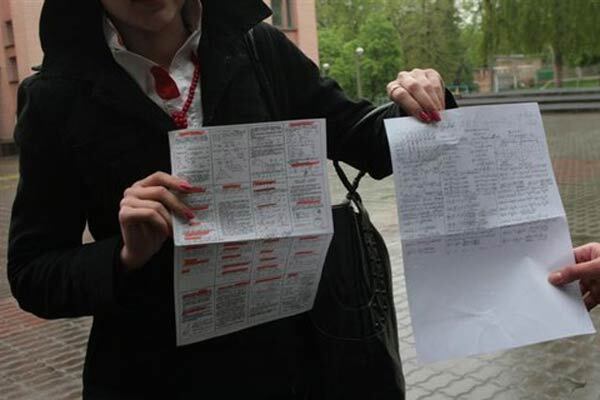 Выпускники сдали второй тест и показали своих «помощников»