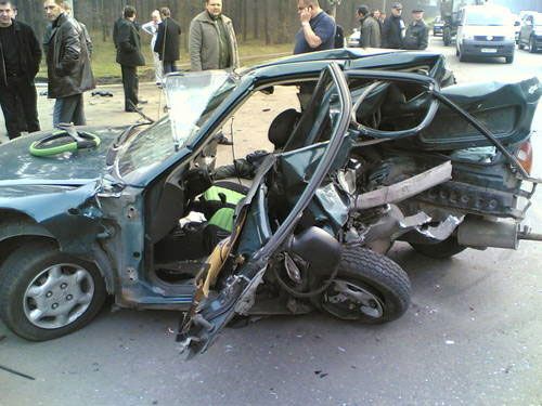 Жуткая авария: легкомысленная красотка убила водителя