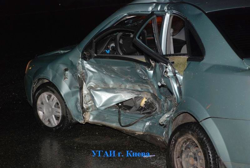 Кровавое ДТП: водитель "Лексуса" проигнорировал гаишника