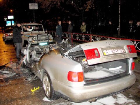 На Київщині згоріло авто  заступника мера (фото)