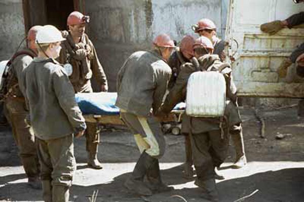 «Донецкие» спасают горящую шахту Львова
