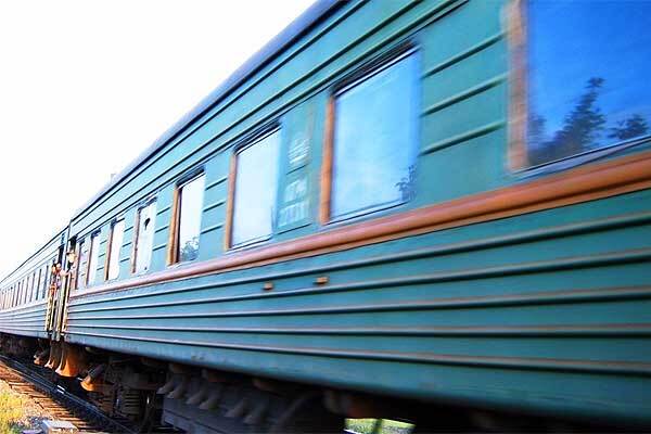 У Росії закидали камінням український потяг Москва-Суми