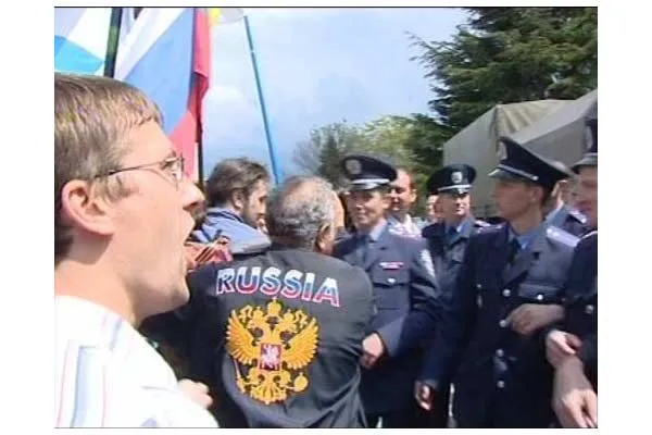 В Крыму требуют порвать с Украиной