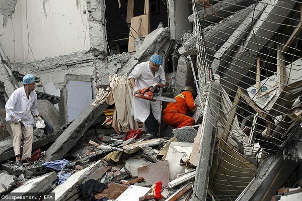 Землетрясение в Китае: под завалами - более 20 тысяч человек