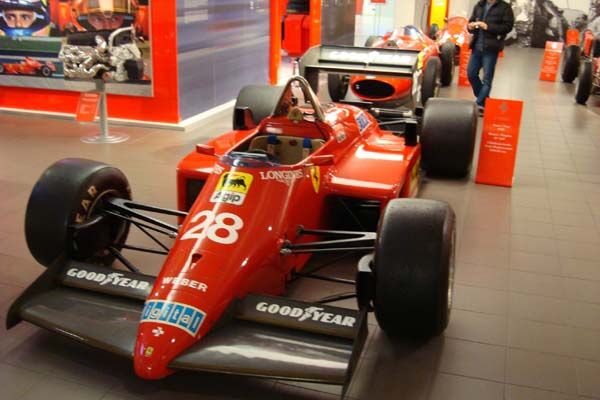 Музей Ferarri в Маранелло (фото)
