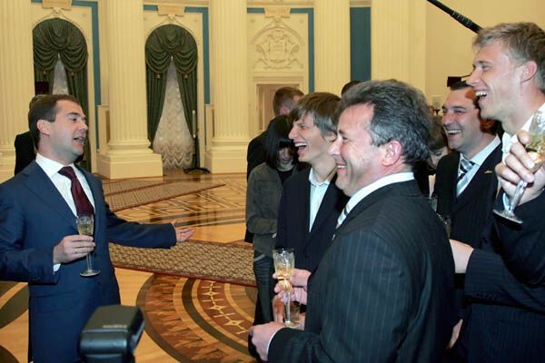 Президент России принял питерских покорителей Европы