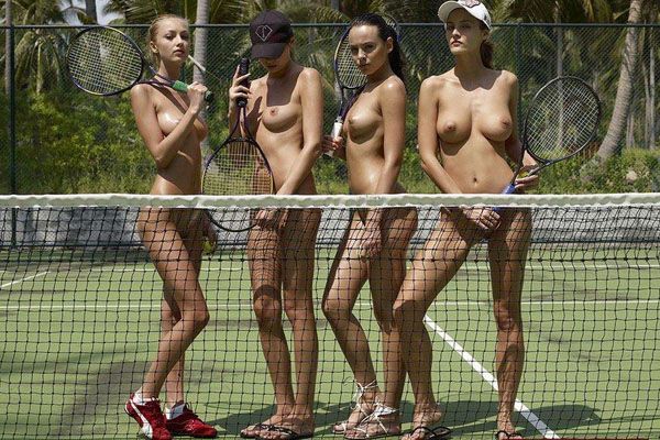 Теннис нагишом. Супержаркие фото!