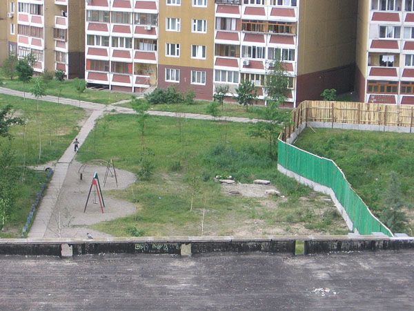 Под шумок выборов Позняки оказалась в руках застройщиков