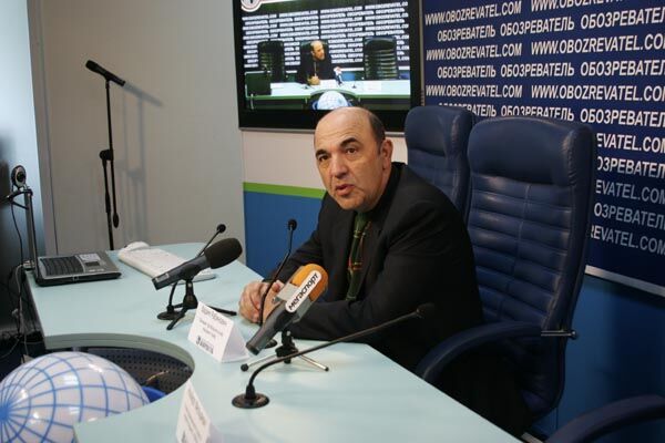 Вадим Рабинович збирає футбольний Майдан