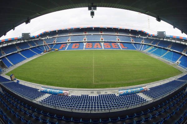 Стадион "Санкт-Якоб Парк" (Базель)