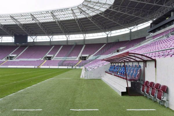 Стадион "Стад-де-Женев" (Женева)