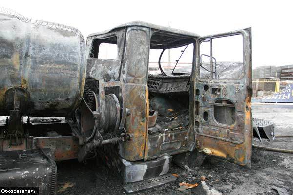 В Киеве возле автозаправки взорвался бензовоз