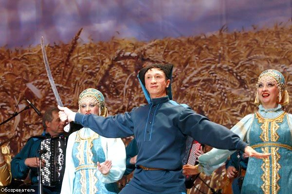 Празднование Дня России в ЦДК «Украина»