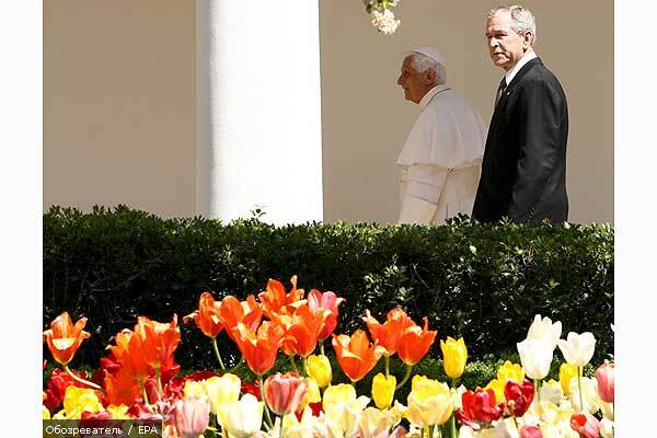 Буша удостоили беспрецедентной аудиенции у Папы Римского