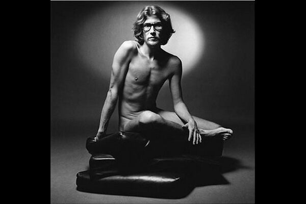 Скончался Ив Сен-Лоран