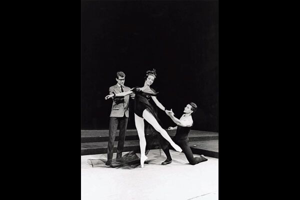 Скончался Ив Сен-Лоран