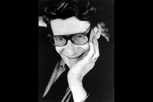 Скончался Ив Сен-Лоран