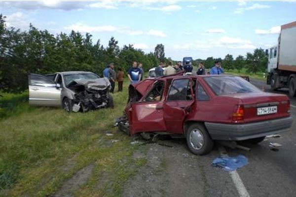 В результате ДТП в Днепропетровской области погибли 4 человека