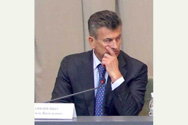 Президента просят не допустить захват судебной власти
