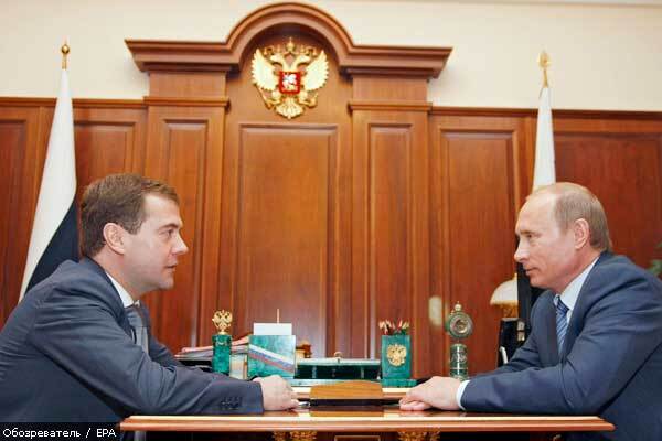 Медведев поклялся Путину в "верности"