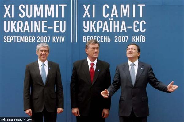 ЕС не подпишет политическую часть соглашения с Украиной