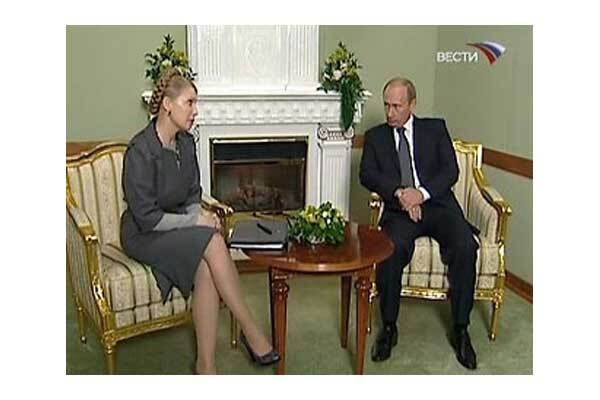 Путин наградил Тимошенко комплиментами