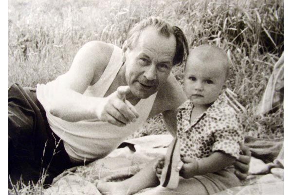 Діти викинули голе тіло батька-фронтовика на вулицю