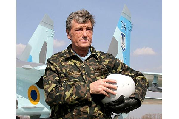 Ющенко занялся "фильтрацией" силовиков