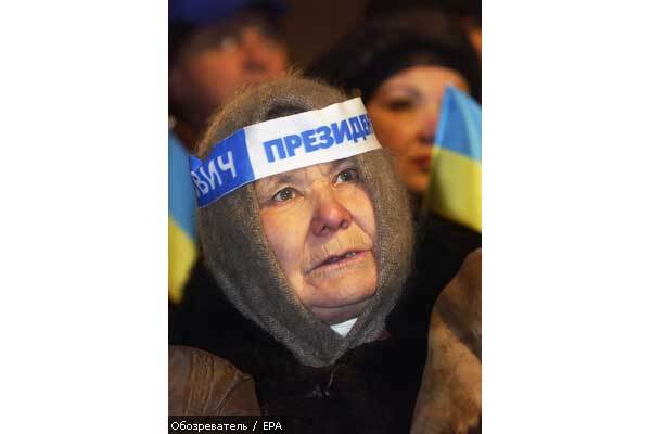 Янукович почти догнал Хусейна