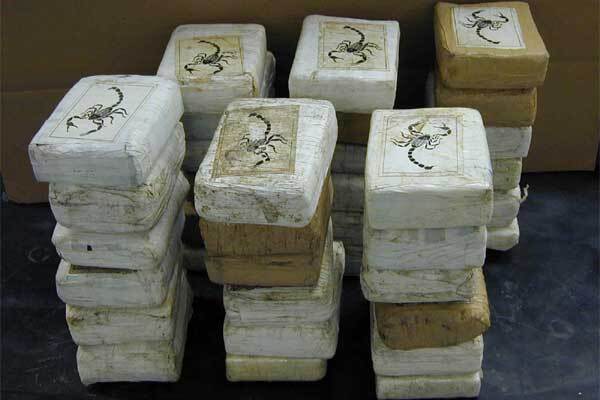 Две с лишним тонны кокаина выловили из воды