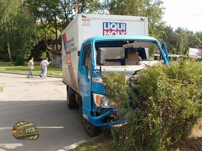 Дедуля на велосипеде устроил погром на скоростной трассе